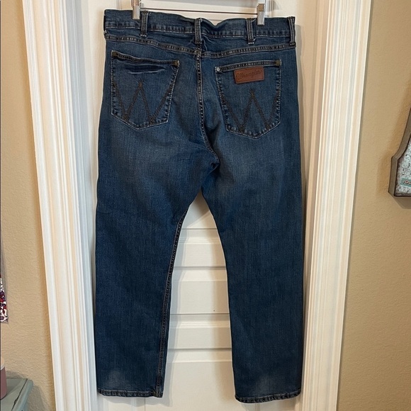 Wrangler Blue Straight Leg Jeans Classic Denim western workwear casual classic - Picture 2 of 2